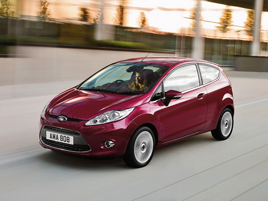  Ford Fiesta 2008 года  (фото 30 из 201)